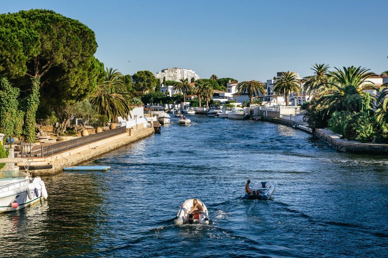Empuriabrava : que faire dans la « Venise espagnole » en 2026 ? castello empuriabrava emporda 2 1