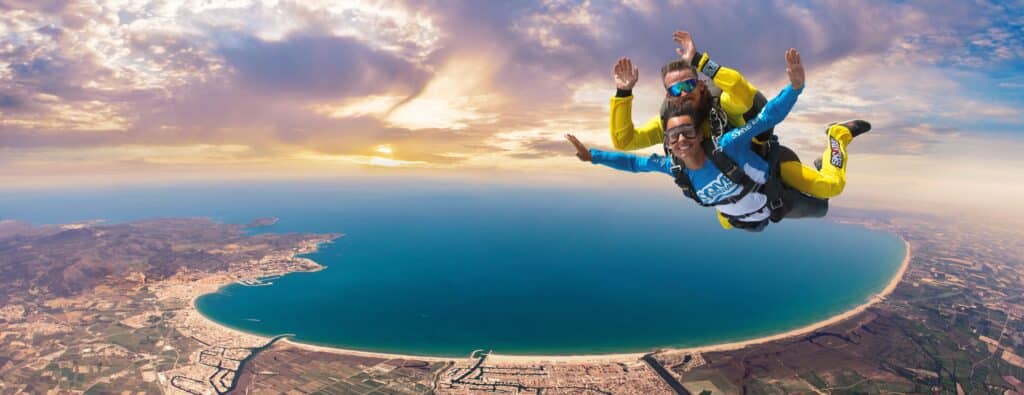 Empuriabrava : que faire dans la « Venise espagnole » en 2026 ? skydive empuriabrava