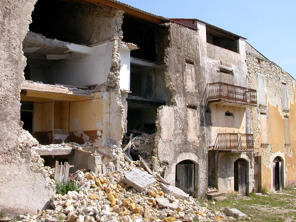 Villages abandonnés en France : 7 lieux fantômes qui racontent notre histoire oubliée broves