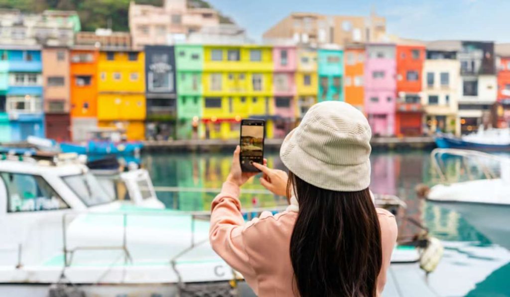Comment ramener des photos de voyage qui ne finissent pas oubliées sur votre téléphone 1706eac2624f7caf04bfc7cf9096087f