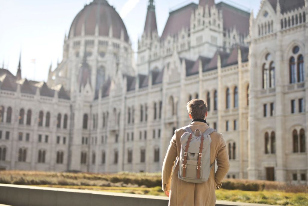 Journée de visite en voyage : la check-list du sac parfait (et ce qu’on oublie toujours) edd6b37d42b0c8b4025d64b2d9475c9c